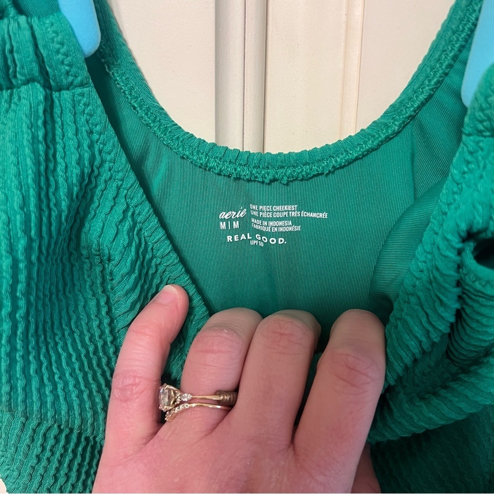 Aerie Scoop Cheekiest One-Piece Swimsuit, Crinkle Birthday, Kelly Green, Medium - Picture 11 of 13